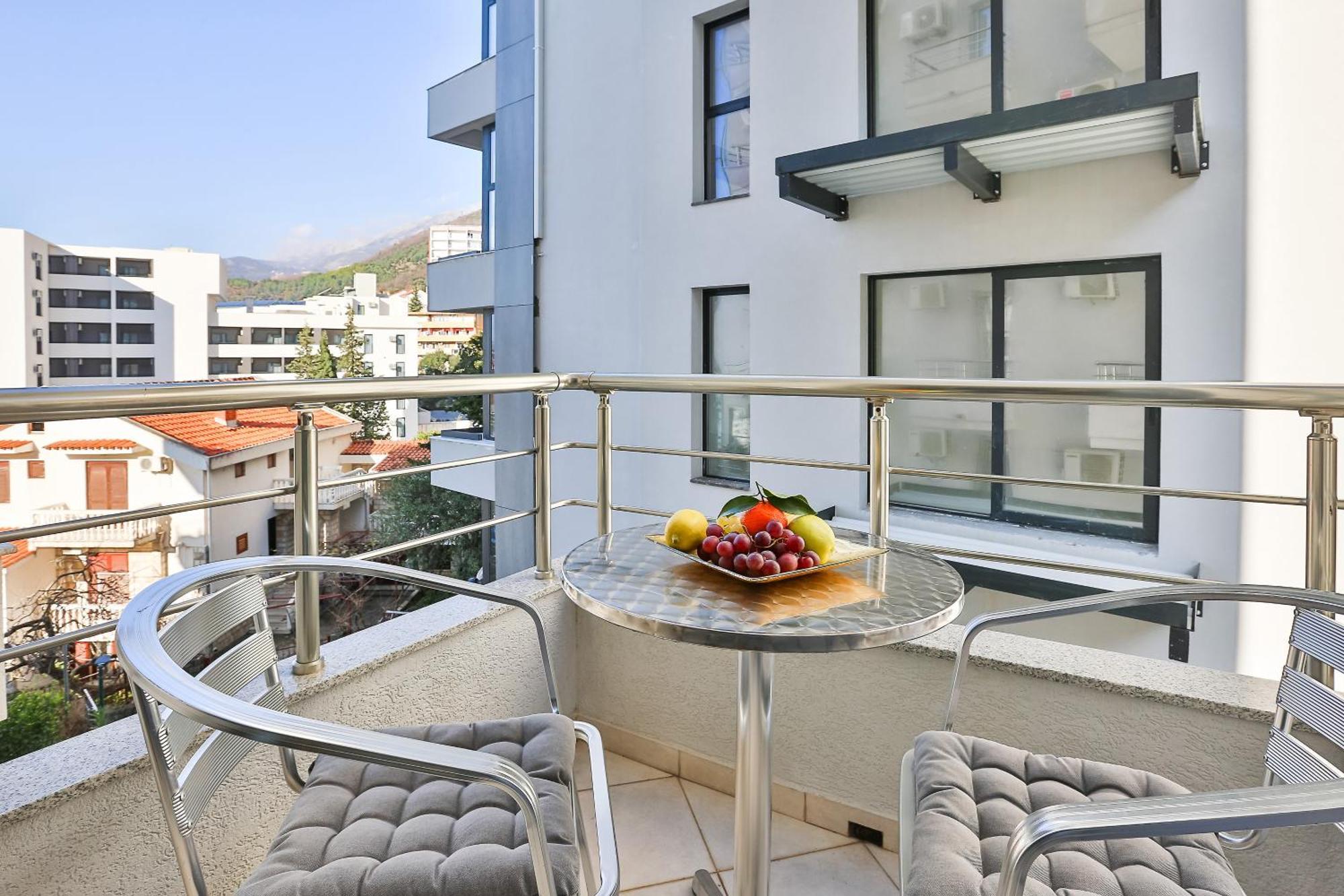 Hotel La Mer Budva Exterior photo